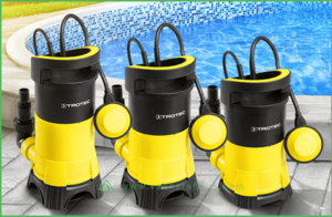 submerged-water-pumps-on-clean-water.vackerglobal